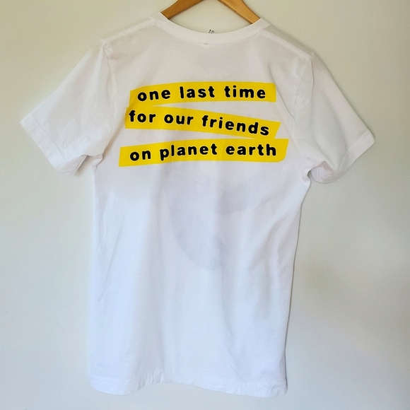 The B-52s Blue Lobster White T-shirt ๐ฆ (Small) - Picture 7 of 9